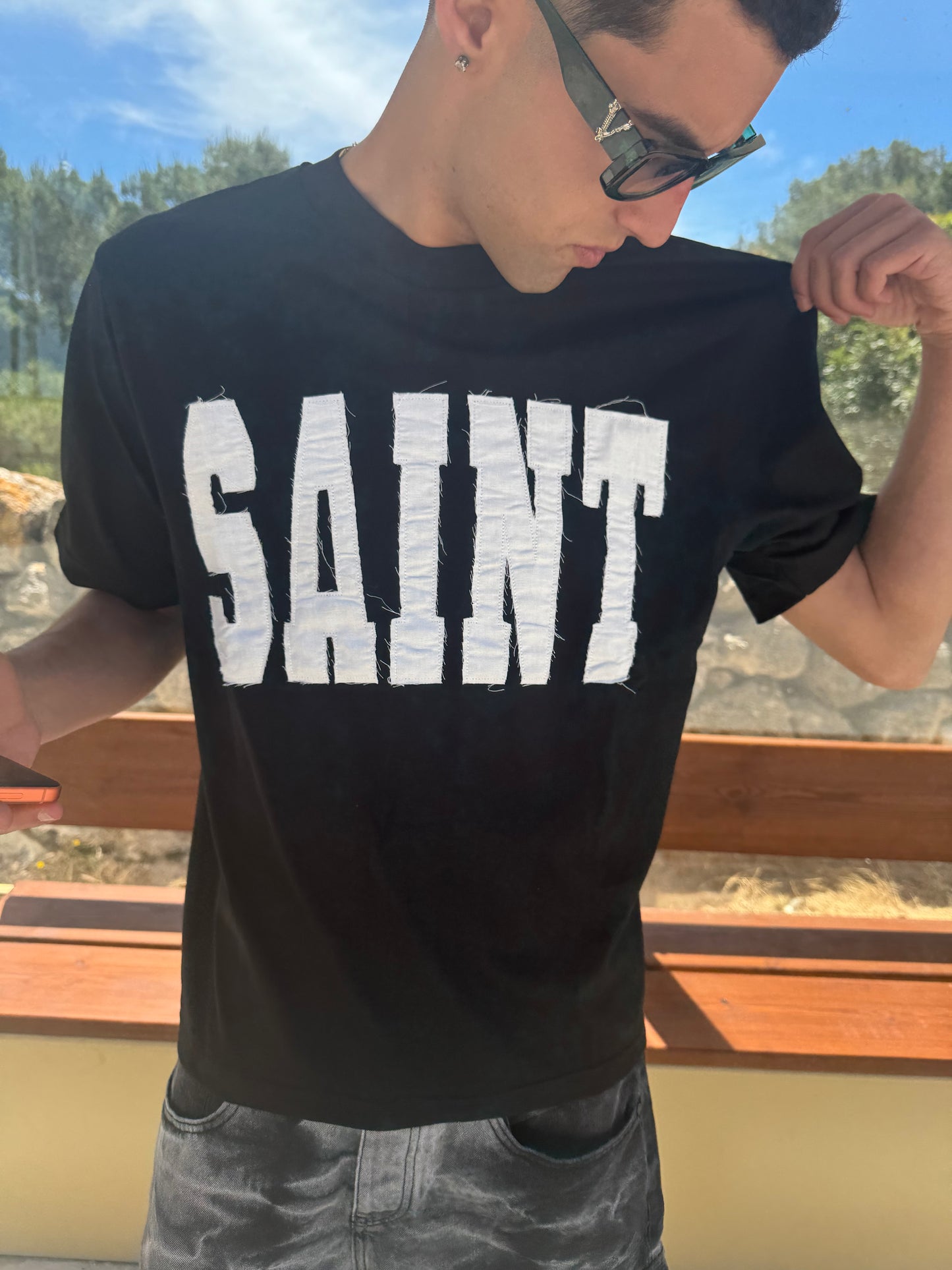 SAINT T-SHIRT