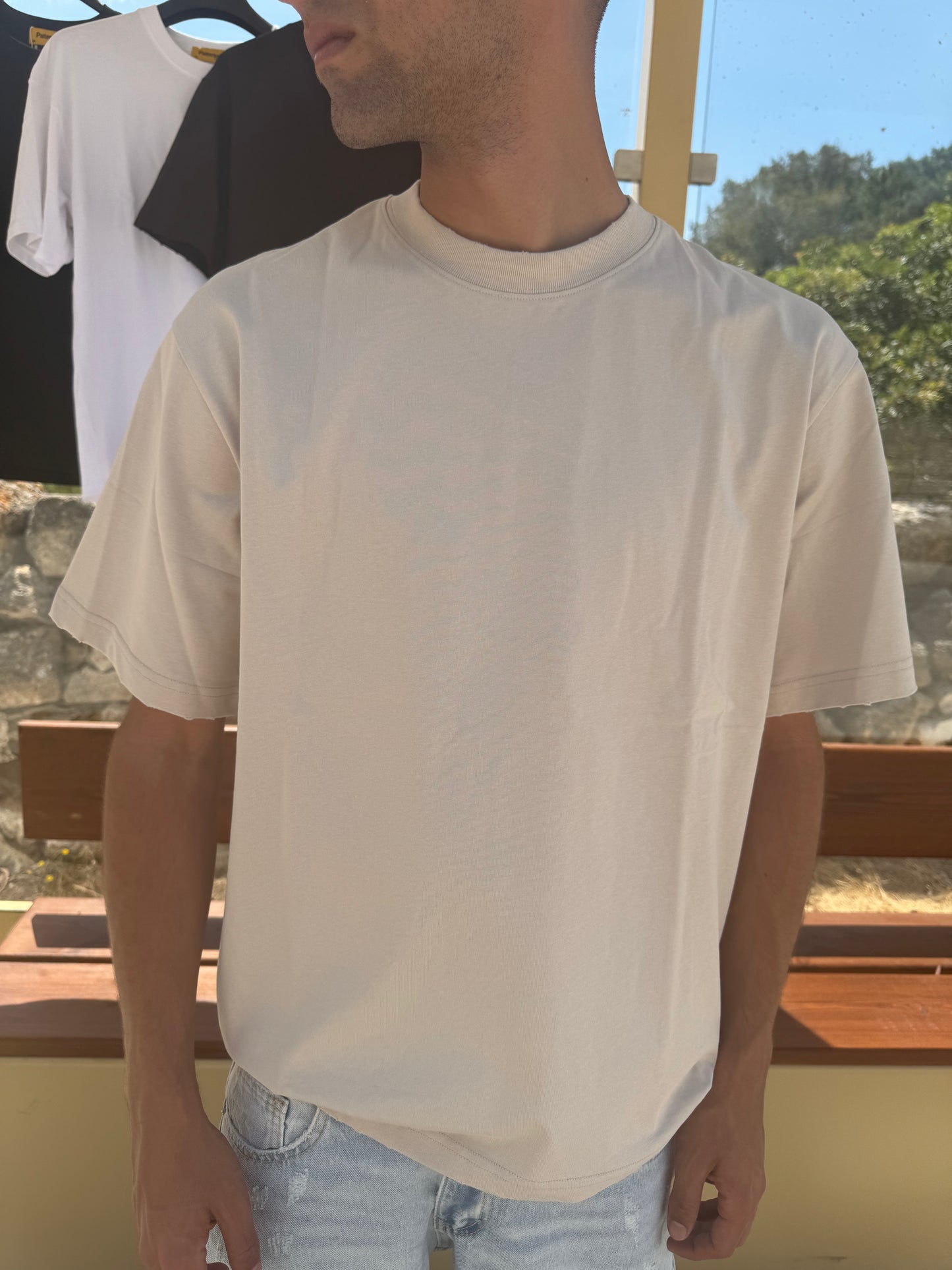BASIC T-SHIRT