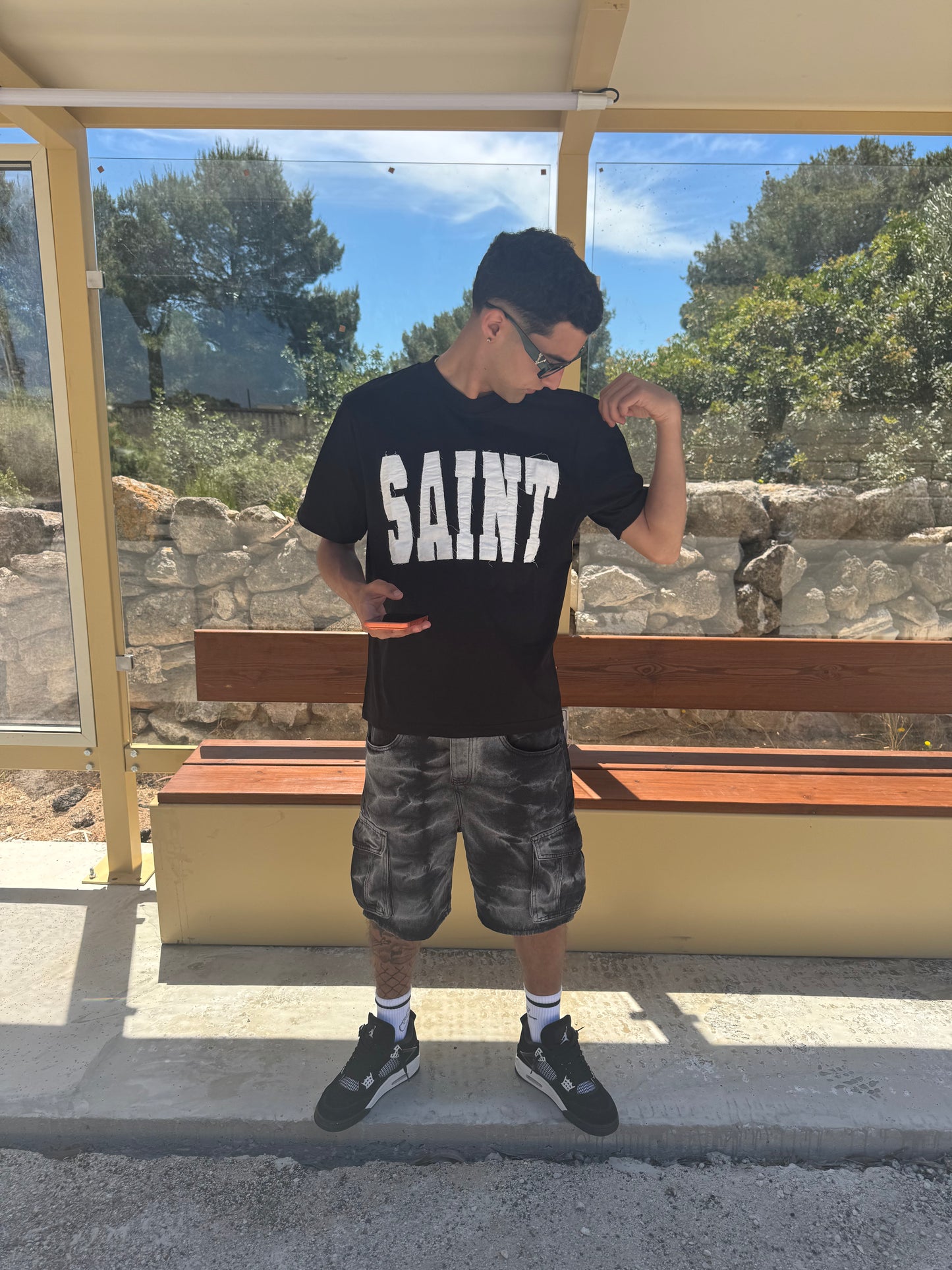 SAINT T-SHIRT