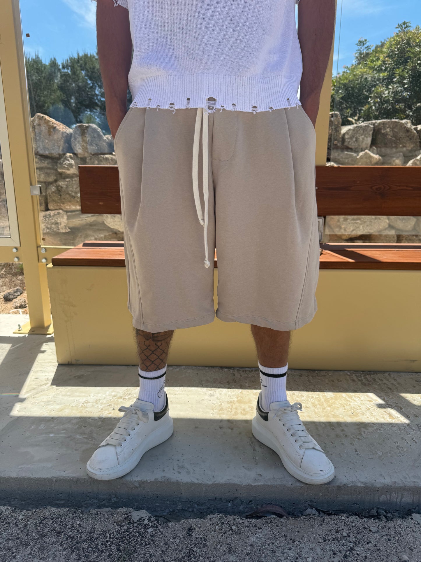 SHORT EVERYDAY
