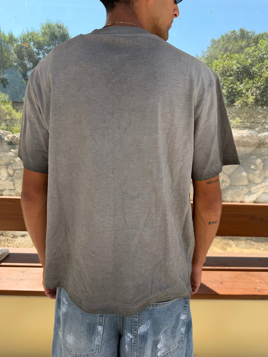 T-SHIRT WASHED R4 GRIGIO – vista posteriore